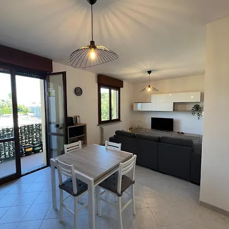 Lägenhet La Casa Di Bri Reggio Emilia